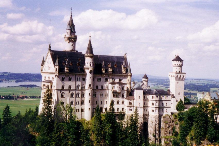 【走进童话里的城堡-慕尼黑天鹅堡一日游】菲森+新天鹅堡+泰格尔山