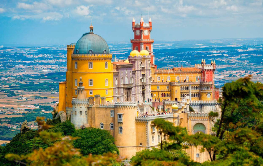 【葡萄牙辛特拉童话王国一日游】辛特拉王宫+佩纳宫+摩尔人城堡+罗卡角