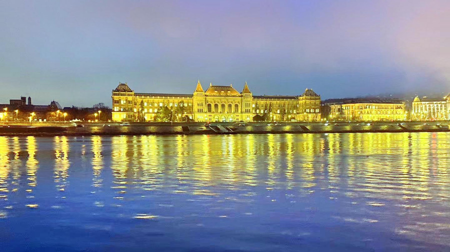 多瑙河宫殿